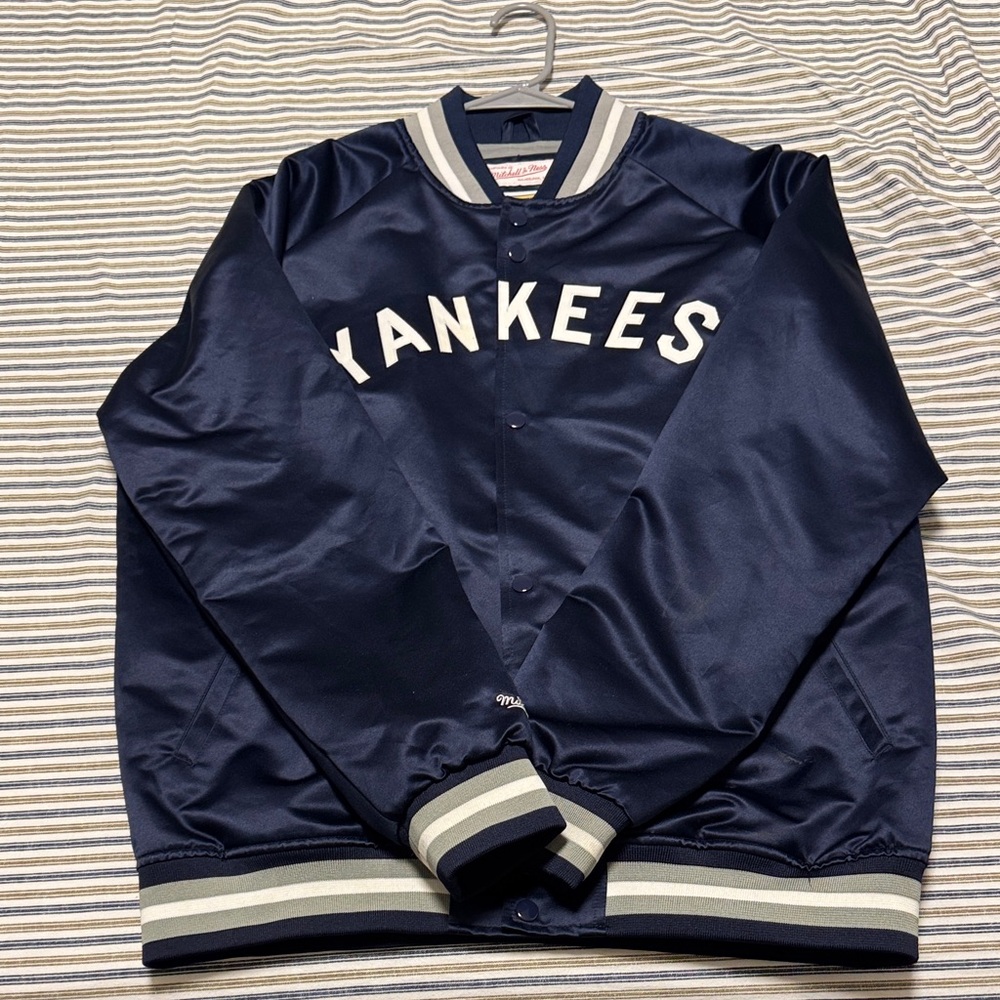 Yankees Navy Blue Satin Jacket Mitchell and Ness